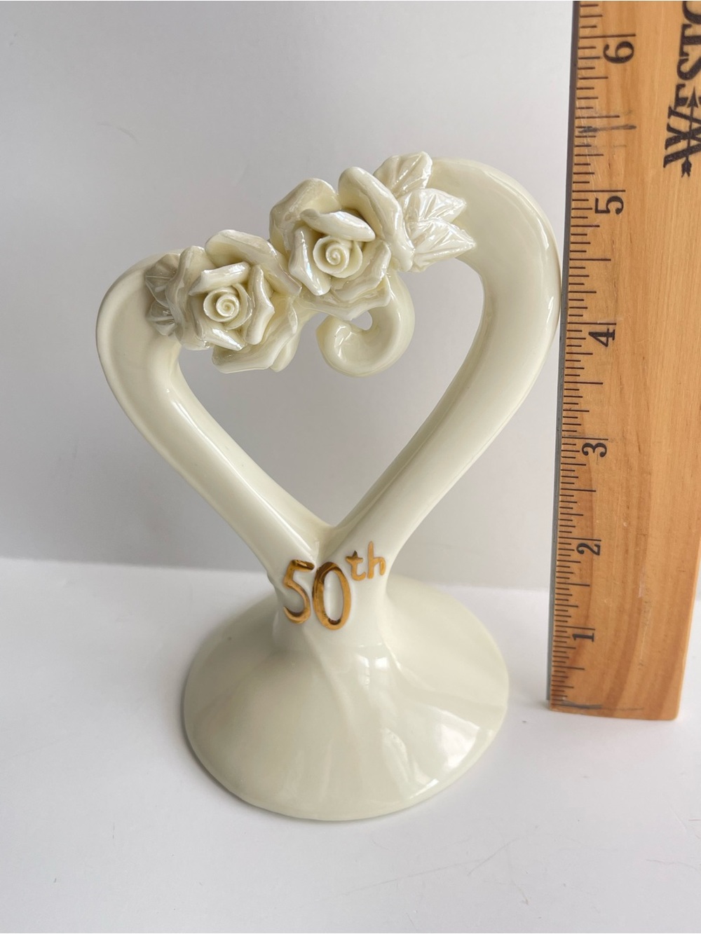 50th Anniversary Cream Ceramic Heart Figurine with Roses - Picture 5 of 5